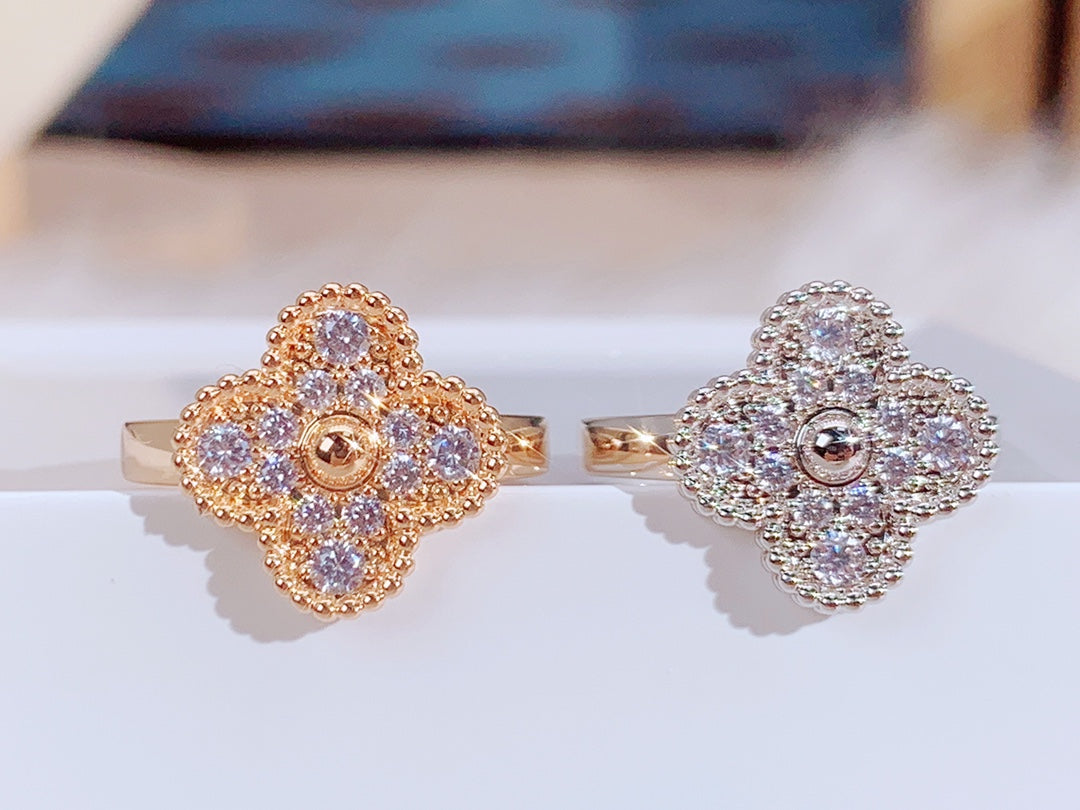 [⭐Hevara Jewelry]CLOVER DIAMOND RING