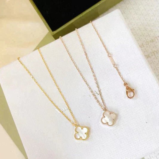 [⭐Hevara Jewelry]CLOVER MINI 9.5MM WHITE MOTHER-OF-PEARL NECKLACE