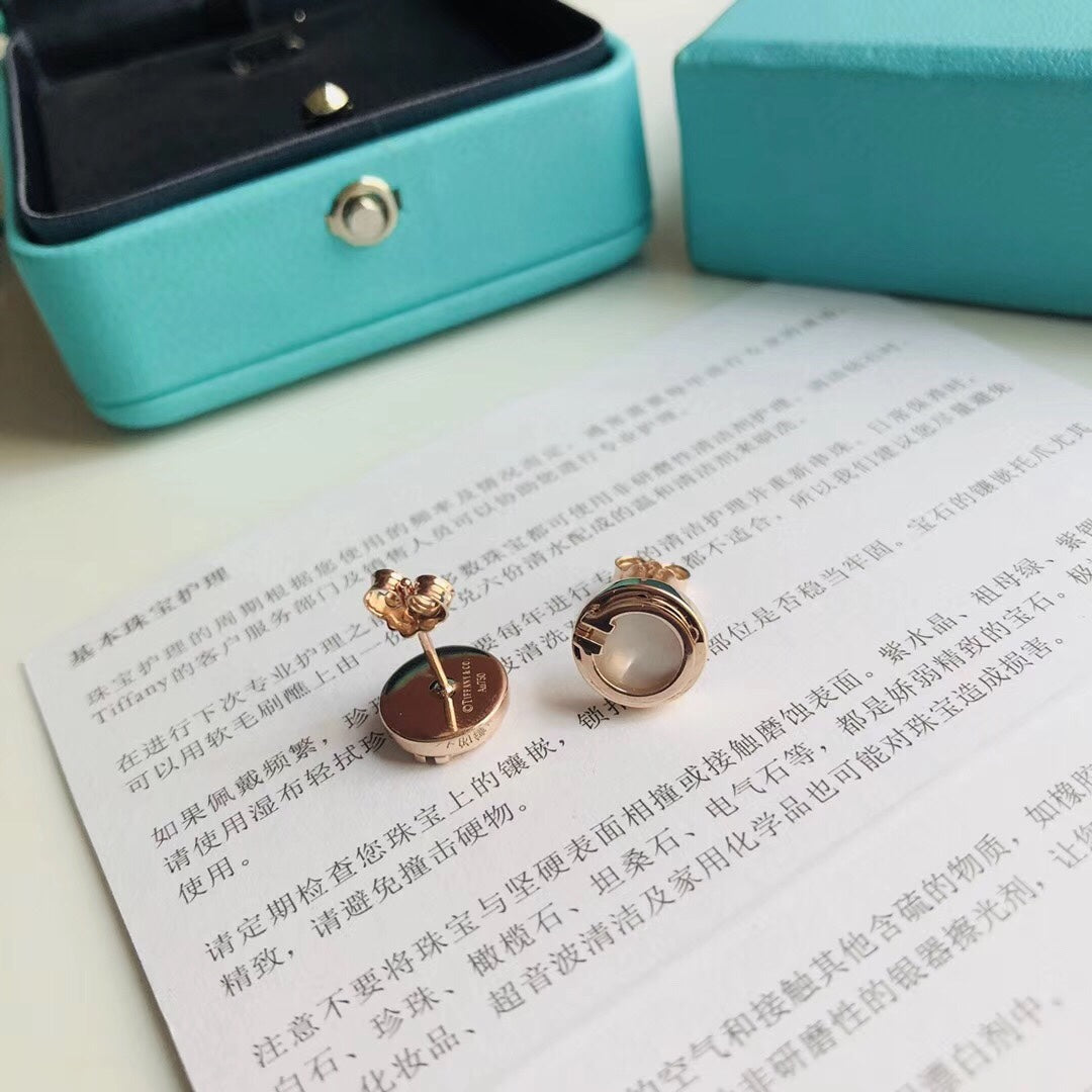 [Hevara Jewelry]PEARL CIRCLE EARRINGS MOTHER
