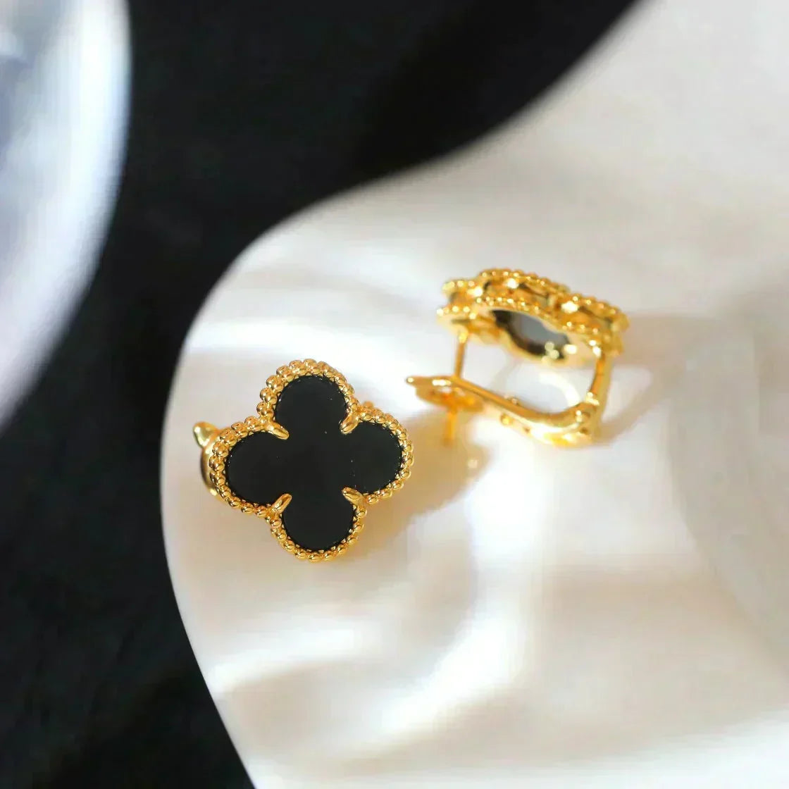 [⭐Hevara Jewelry]CLOVER MEDIUM 1 MOTIFS  ONYX STUD EARRINGS
