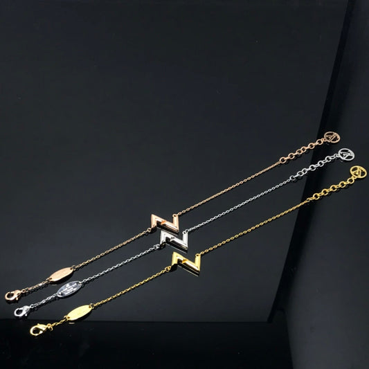 [⭐Hevara Jewelry]VOLT LV LOGO BRACELET