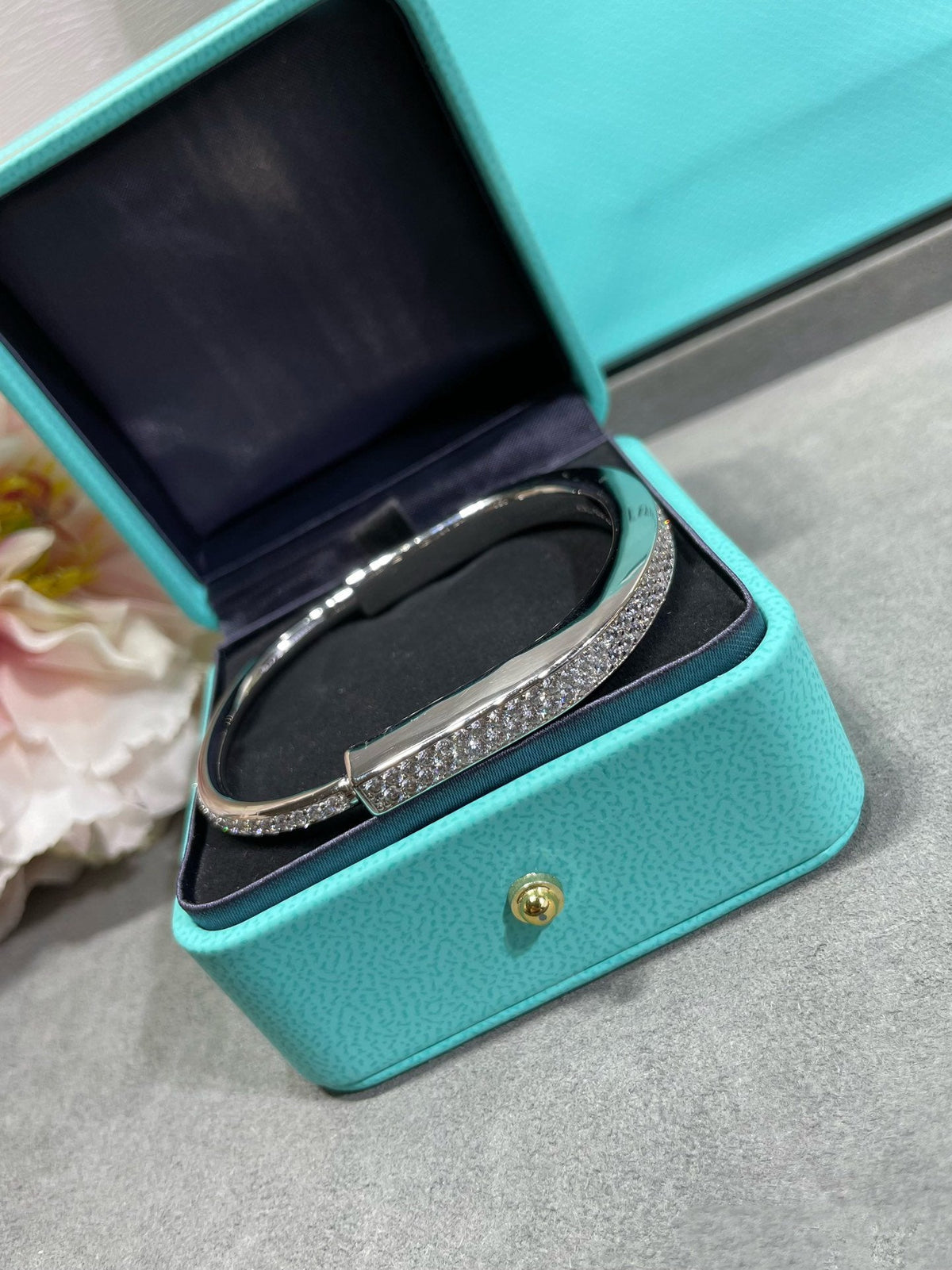 [Hevara Jewelry]LOCK BRACELET DIAMOND PAVED