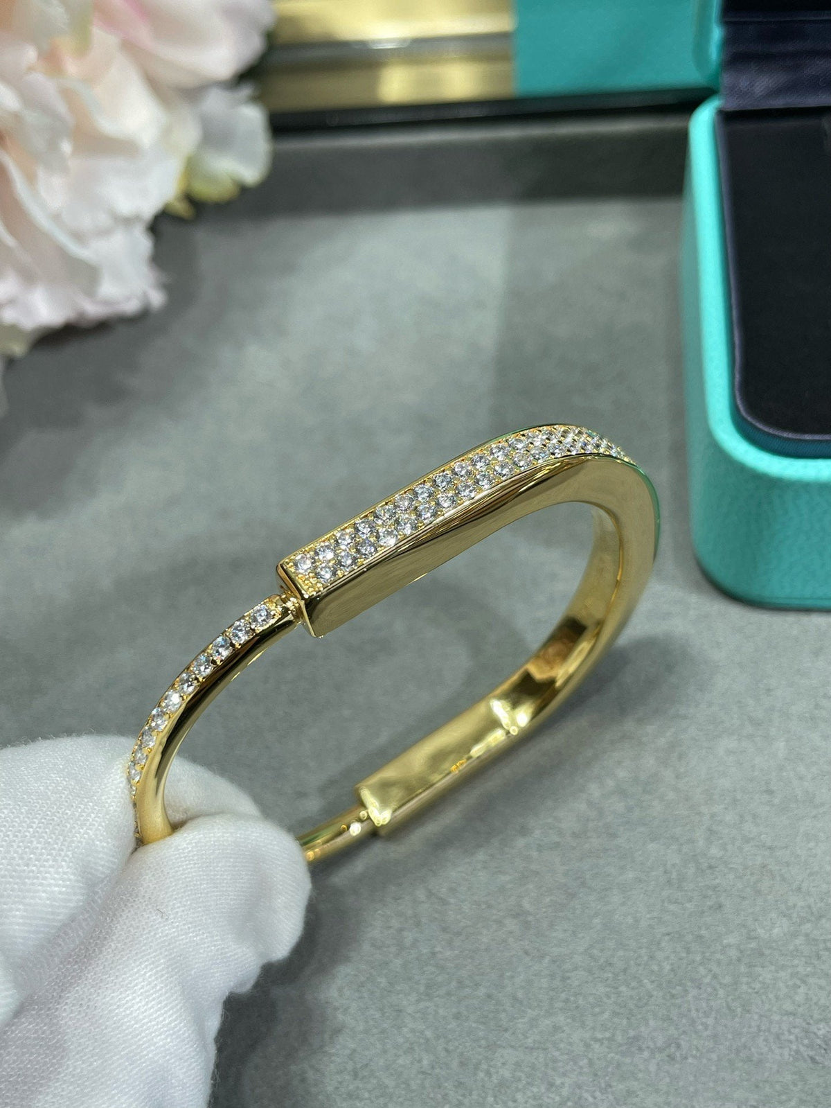 [Hevara Jewelry]LOCK BRACELET DIAMOND PAVED