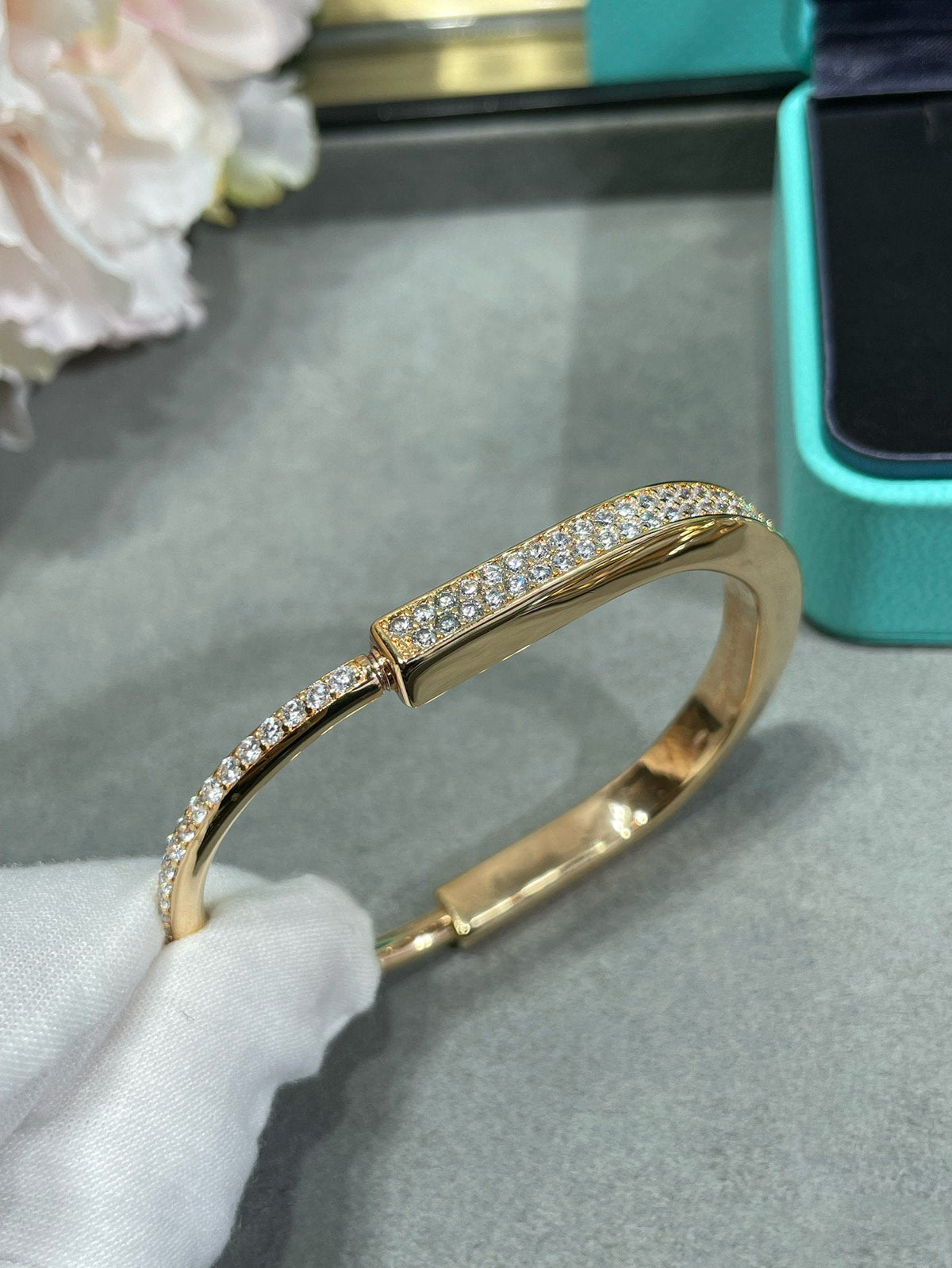 [Hevara Jewelry]LOCK BRACELET DIAMOND PAVED