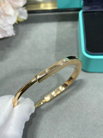 [Hevara Jewelry]LOCK BRACELET 8 DIAMOND
