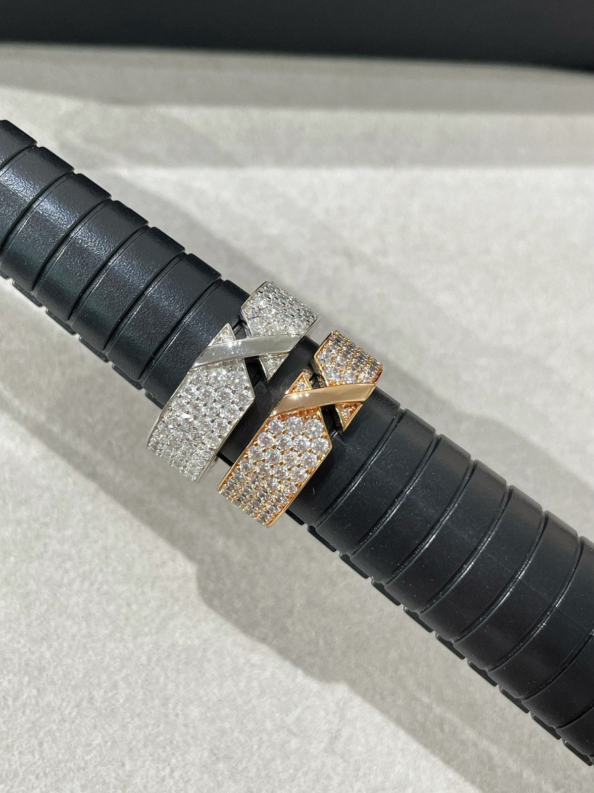 [⭐Hevara Jewelry]LIENS EVIDENCE  DIAMOND PAVED RING