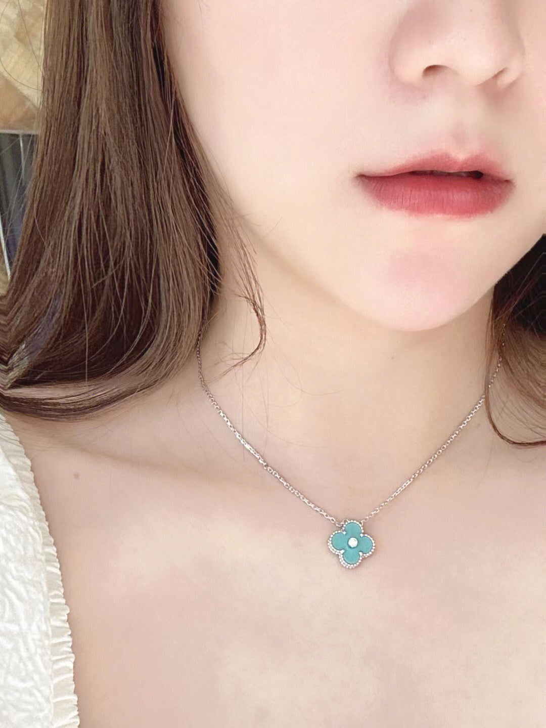 [⭐Hevara Jewelry]CLOVER 1 DIAMOND LIGHT BLUE SILVER NECKLACE