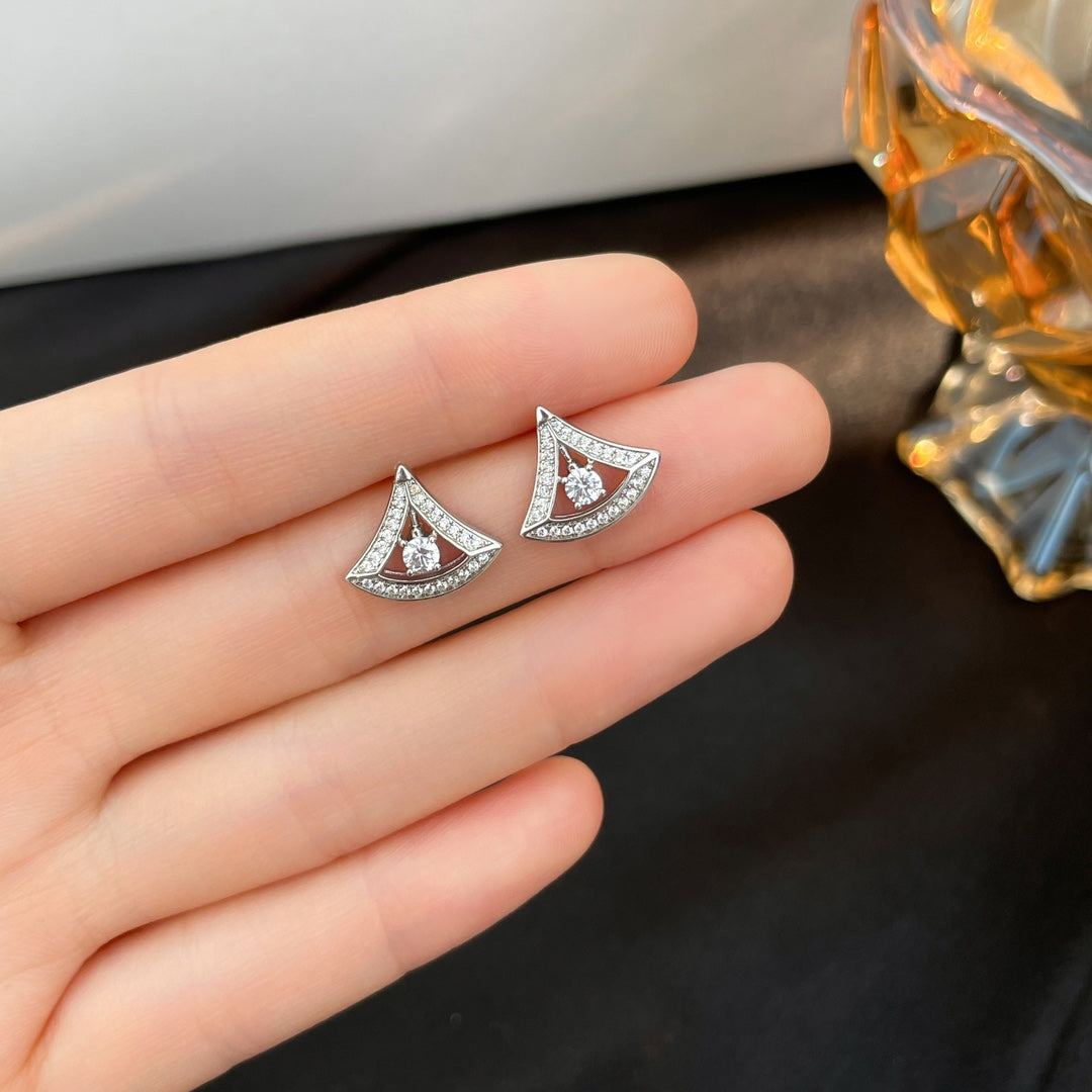 [⭐Hevara Jewelry]DREAM MINI DIAMOND STUD EARRINGS