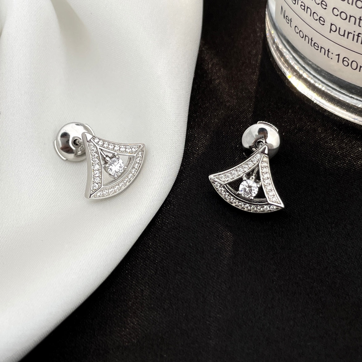 [⭐Hevara Jewelry]DREAM MINI DIAMOND STUD EARRINGS