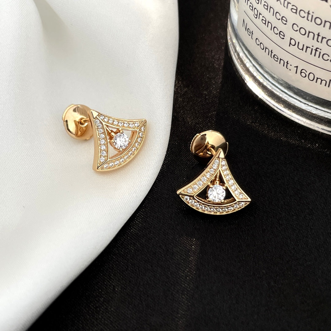 [⭐Hevara Jewelry]DREAM MINI DIAMOND STUD EARRINGS
