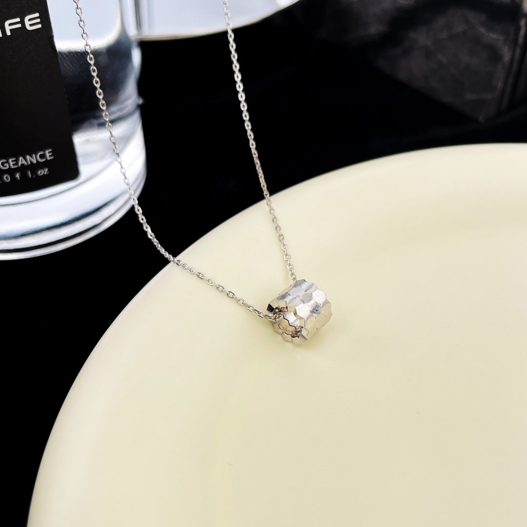 [⭐Hevara Jewelry]BEE MINI PEDANT DIAMOND NECKLACE