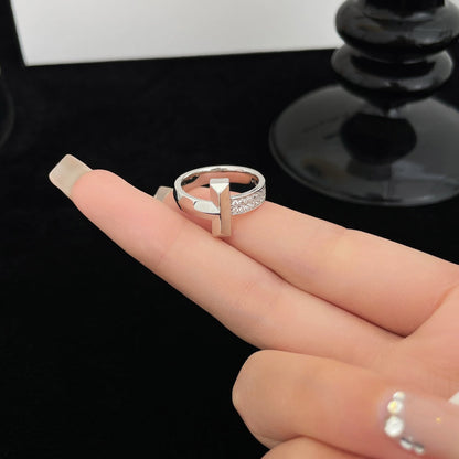[Hevara Jewelry]T WIDE DIAMOND RING