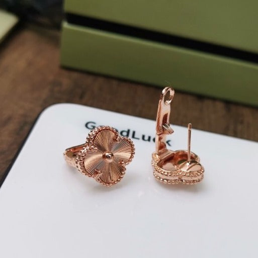 [⭐Hevara Jewelry]CLOVER MEDIUM STUD EARRINGS