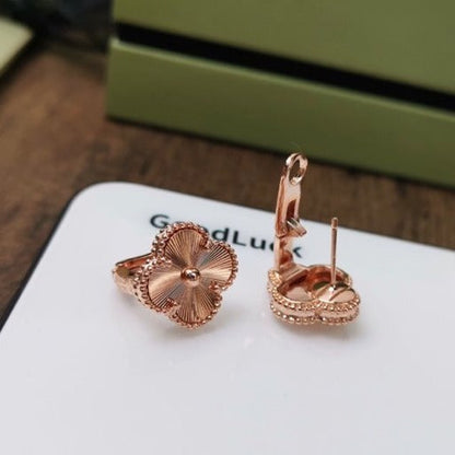[⭐Hevara Jewelry]CLOVER MEDIUM STUD EARRINGS