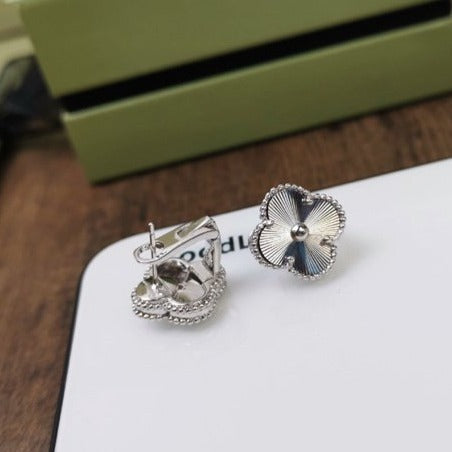 [⭐Hevara Jewelry]CLOVER MEDIUM STUD EARRINGS