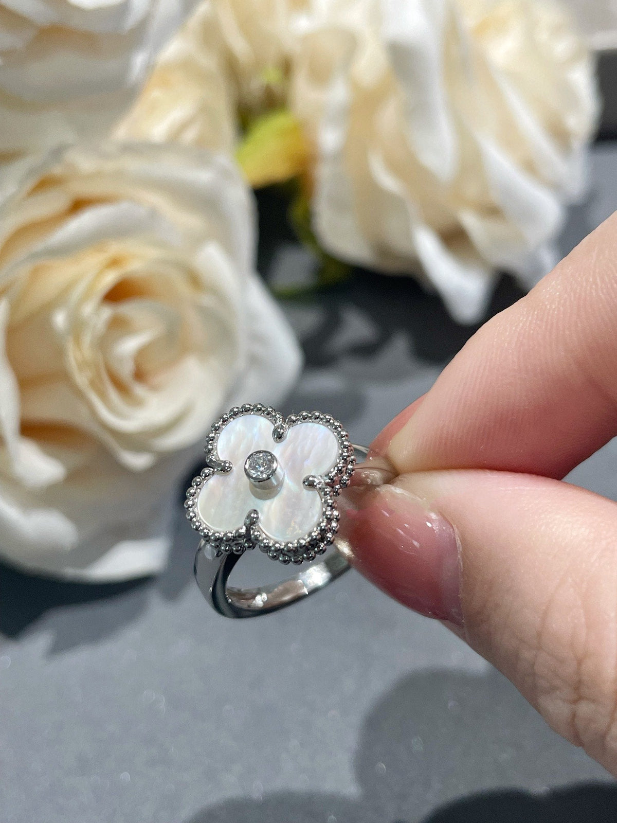 [⭐Hevara Jewelry]CLOVER SILVER MOP DIAMOND RING