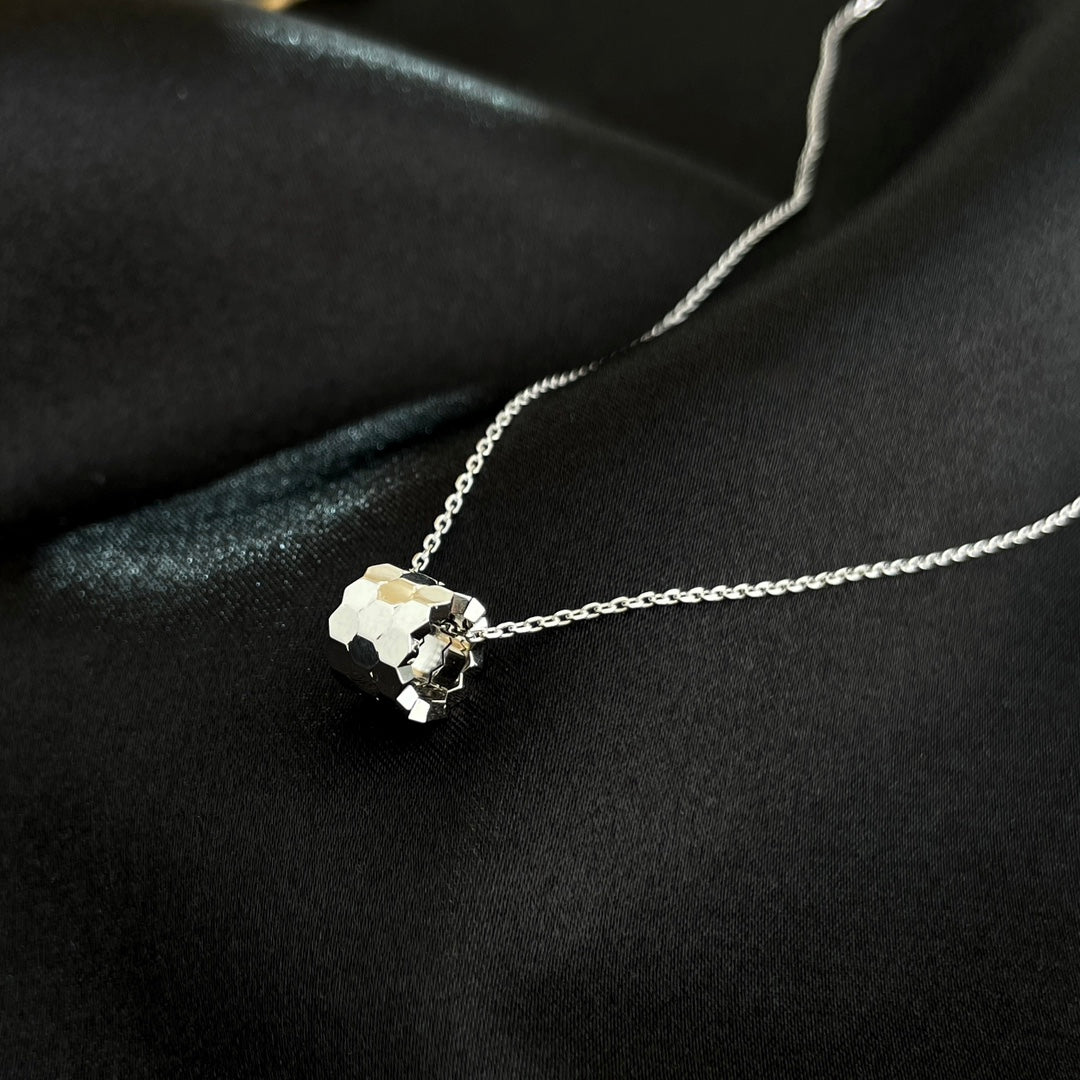 [⭐Hevara Jewelry]BEE MINI NECKLACE