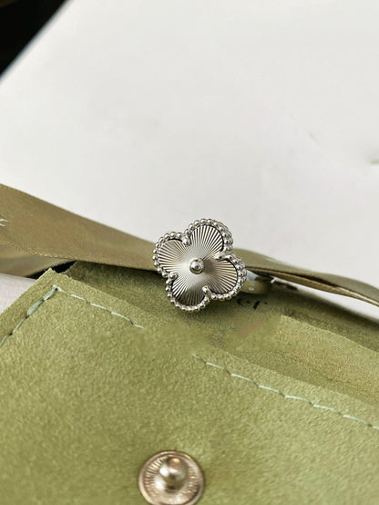 [⭐Hevara Jewelry]CLOVER SILVER RING