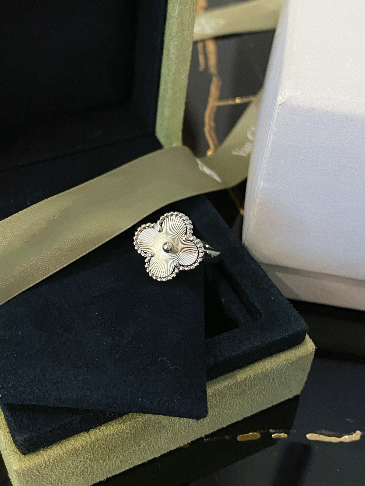 [⭐Hevara Jewelry]CLOVER SILVER RING