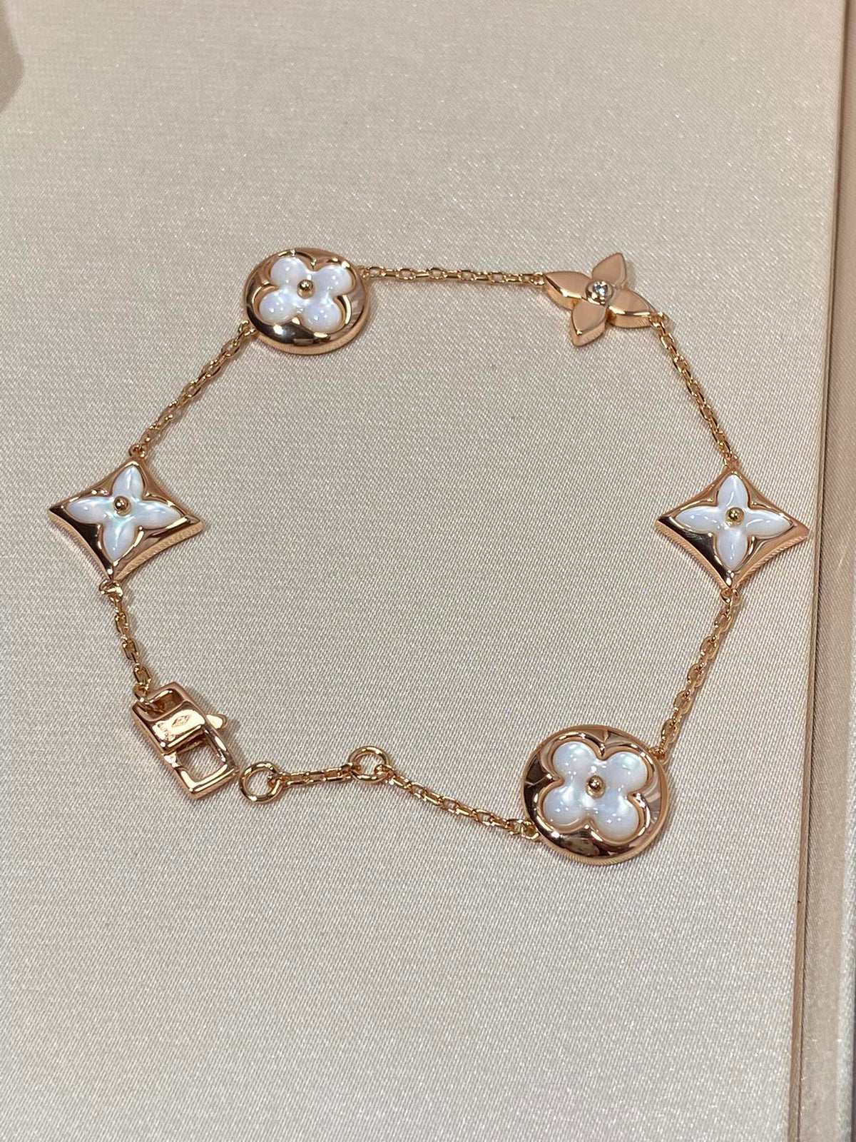 [⭐Hevara Jewelry]STAR AND SUN 5 MOTIF MOP PINK GOLD BRACELET
