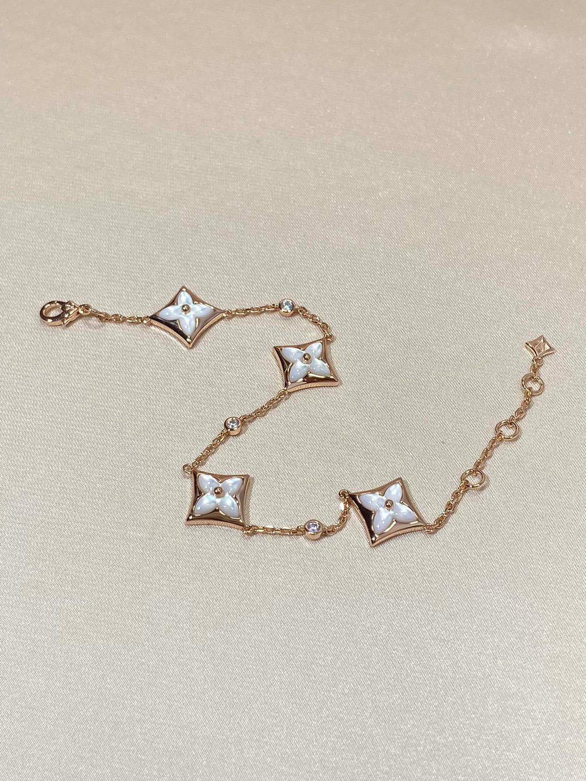 [⭐Hevara Jewelry]STAR 4 MOTIF MOP DIAMOND PINK GOLD BRACELET