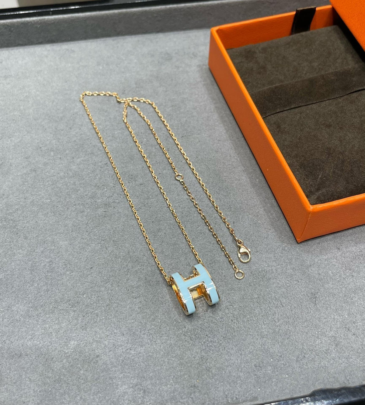 [⭐Hevara Jewelry]POP H SKY BLUE NECKLACE