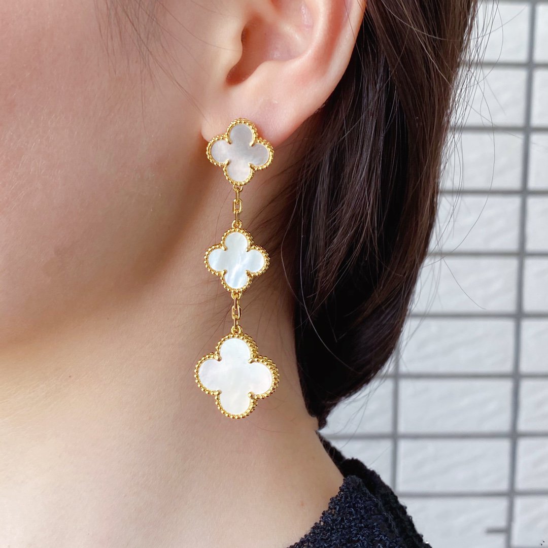 [⭐Hevara Jewelry]CLOVER MOP 3 MOTIFS GOLD EARRINGS