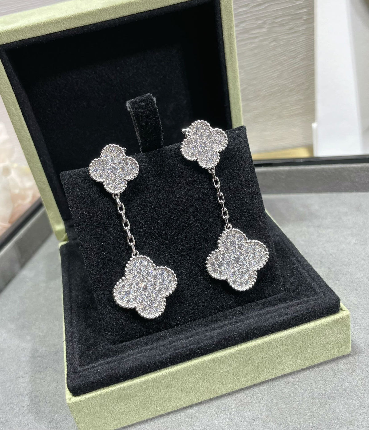 [⭐Hevara Jewelry]CLOVER 2 MOTIFS DIAMOND PAVED SILVER EARRINGS