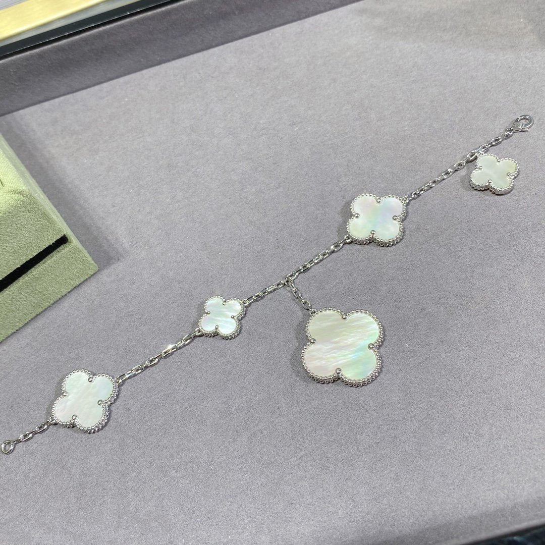 [⭐Hevara Jewelry]CLOVER 5 MOTIF WHITE MOP SILVER BRACELET