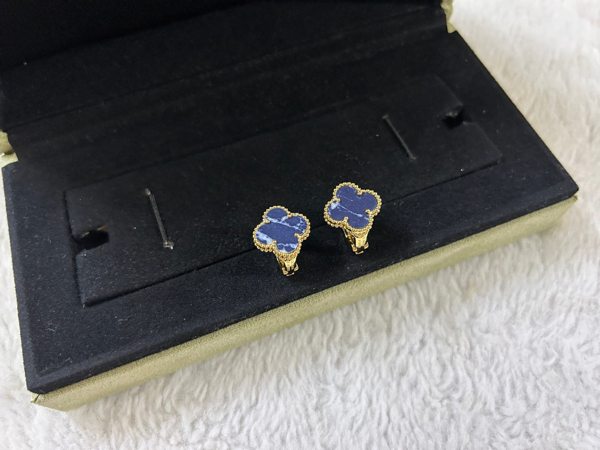 [⭐Hevara Jewelry]CLOVER PIETERSITE MEDIUM STUD EARRINGS