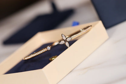 [⭐Hevara Jewelry]IDYLLE GOLD OPEN BRACELET DIAMOND PAVED