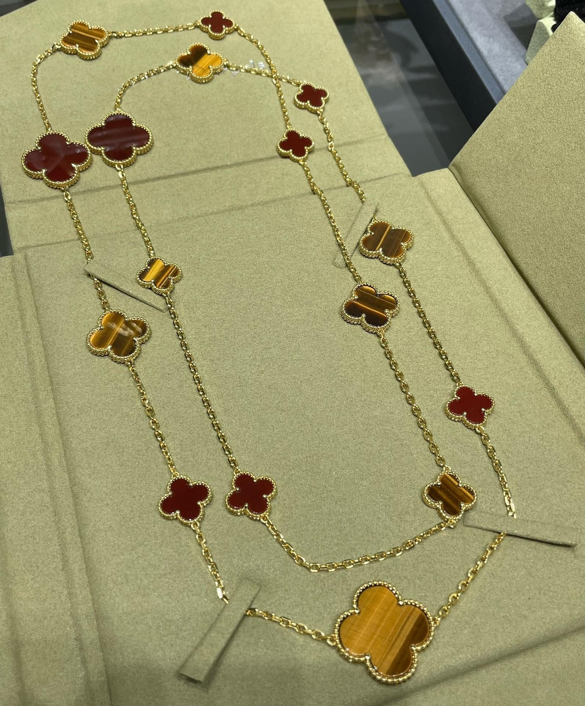 [⭐Hevara Jewelry]CLOVER 16 MOTIF CARNELIAN TIGER EYE ROSE GOLD NECKLACE