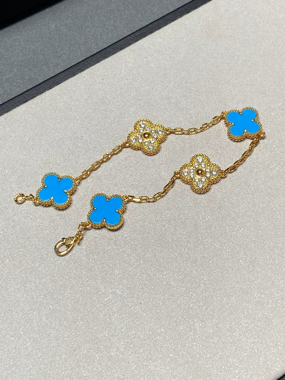 [⭐Hevara Jewelry] CLOVER 5 MOTIF BLUE AGATE BRACELET COLLECTION