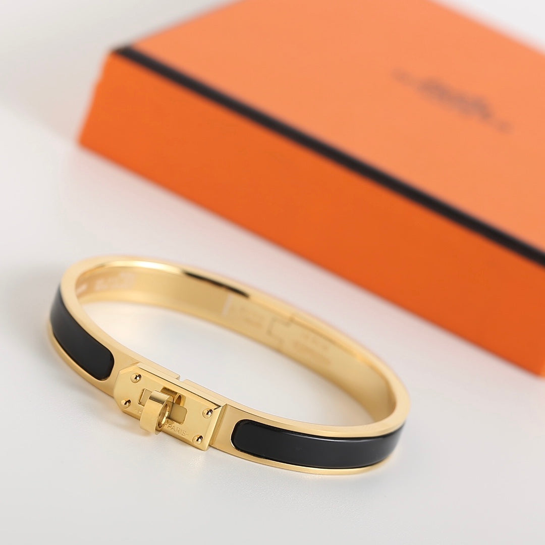 [⭐Hevara Jewelry]HM KELLY BLACK BRACELET
