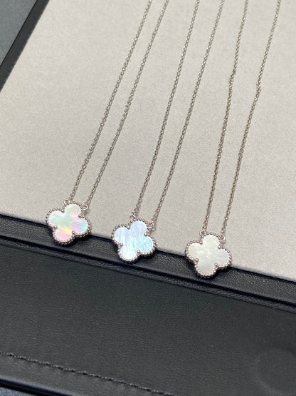 [⭐Hevara Jewelry]CLOVER MEDIUM SILVER WHITE MOP NECKLACE