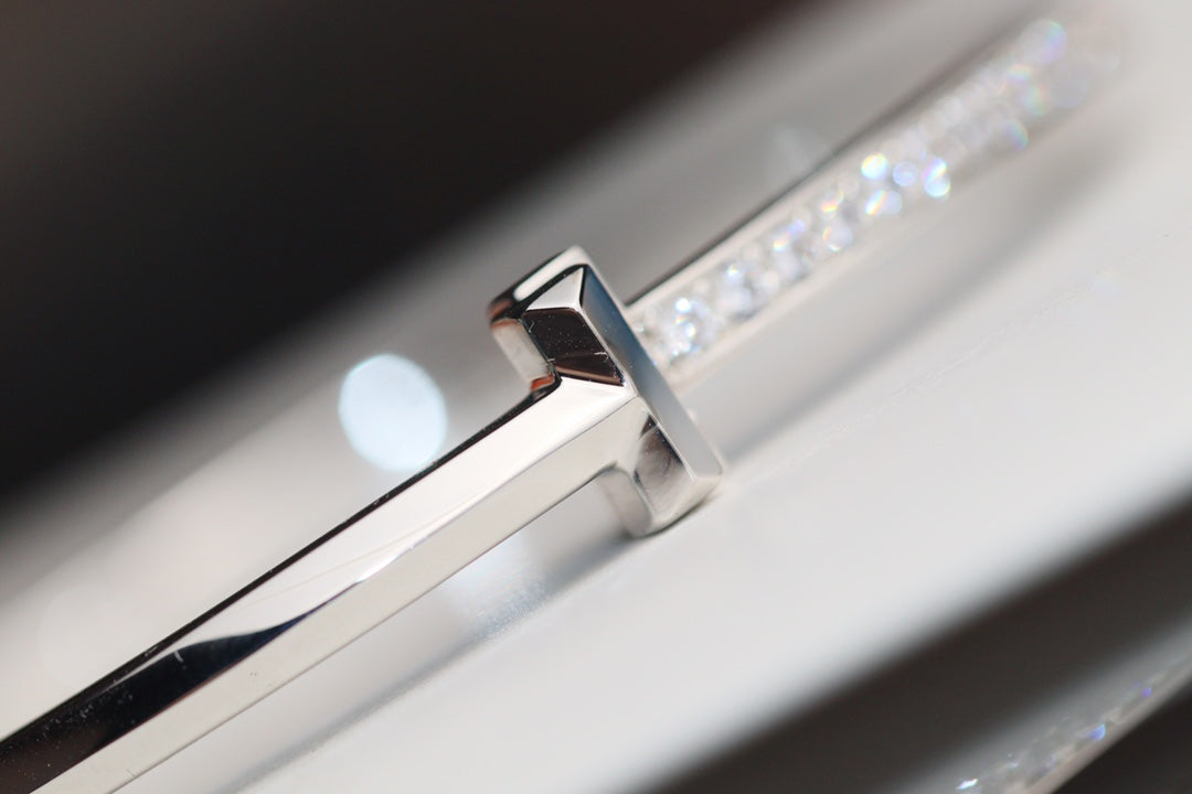 [Hevara Jewelry]NARROW T1 HINGED BANGLE DIAMOND SILVER
