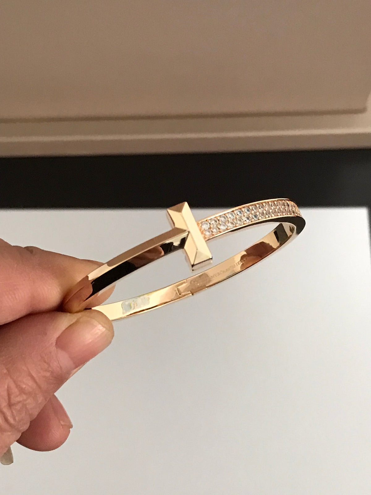[Hevara Jewelry]T1 WIDE DIAMOND HINGED BANGLE PINK GOLD