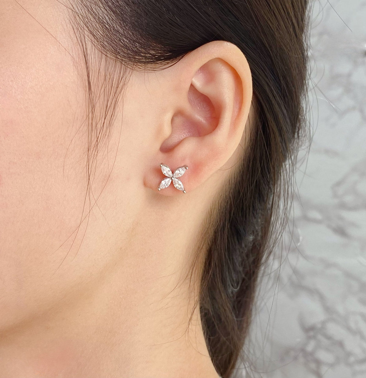 [Hevara Jewelry]VICTORIA SILVER DIAMOND STUD MINI EARRINGS