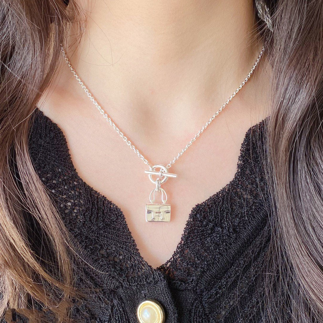 [⭐Hevara Jewelry]CONSTANCE PEDANT SILVER NECKLACE