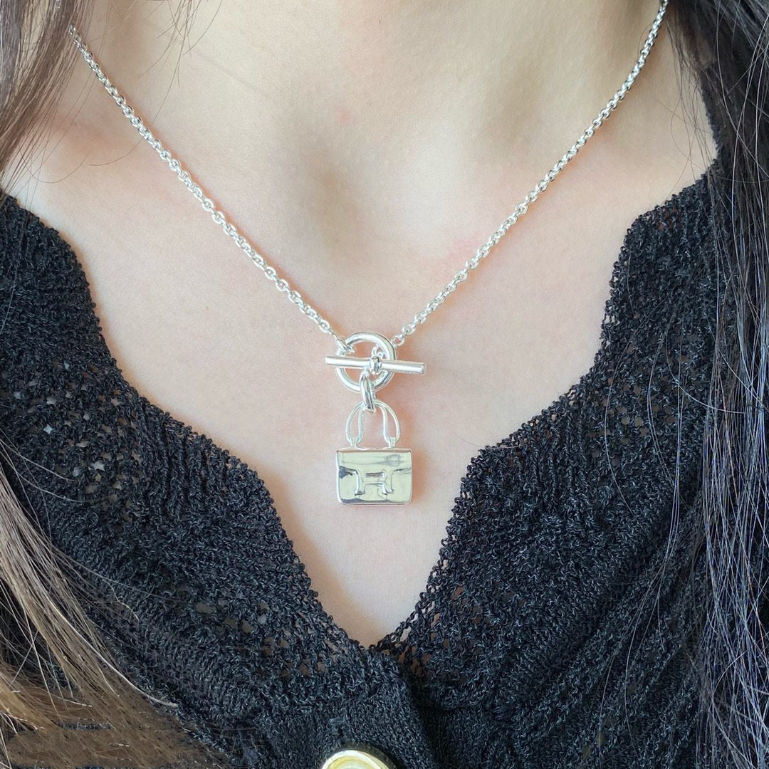 [⭐Hevara Jewelry]CONSTANCE PEDANT SILVER NECKLACE