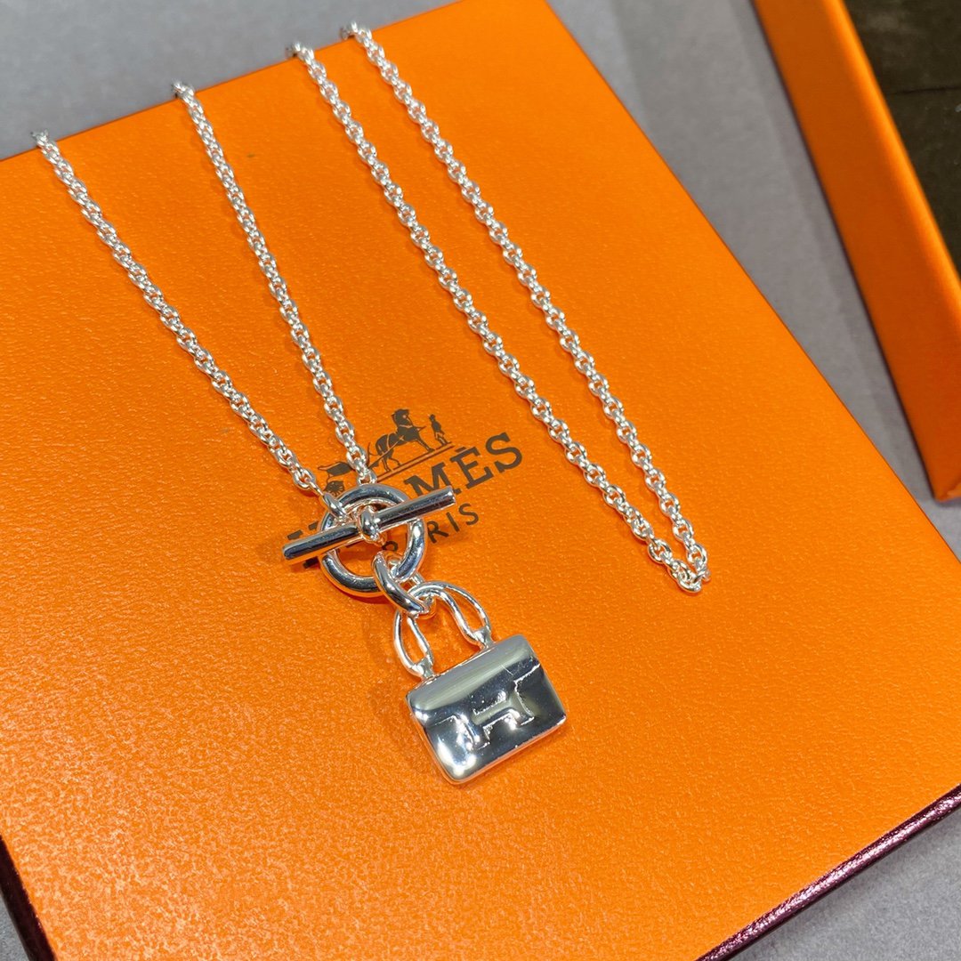 [⭐Hevara Jewelry]CONSTANCE PEDANT SILVER NECKLACE