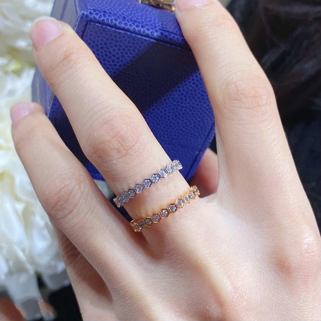 [⭐Hevara Jewelry]BEE LOVE DIAMOND PAVED SMALL RING