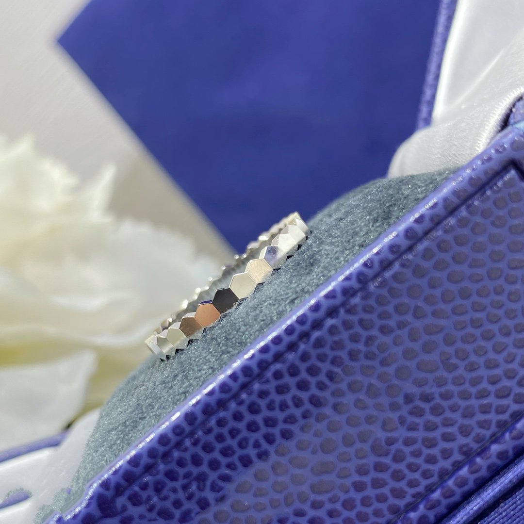 [⭐Hevara Jewelry]BEE LOVE SMALL RING