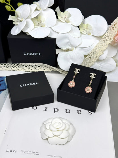 [⭐Hevara Jewelry]26C Pink Camellia Enamel Pendant with Double C Earrings