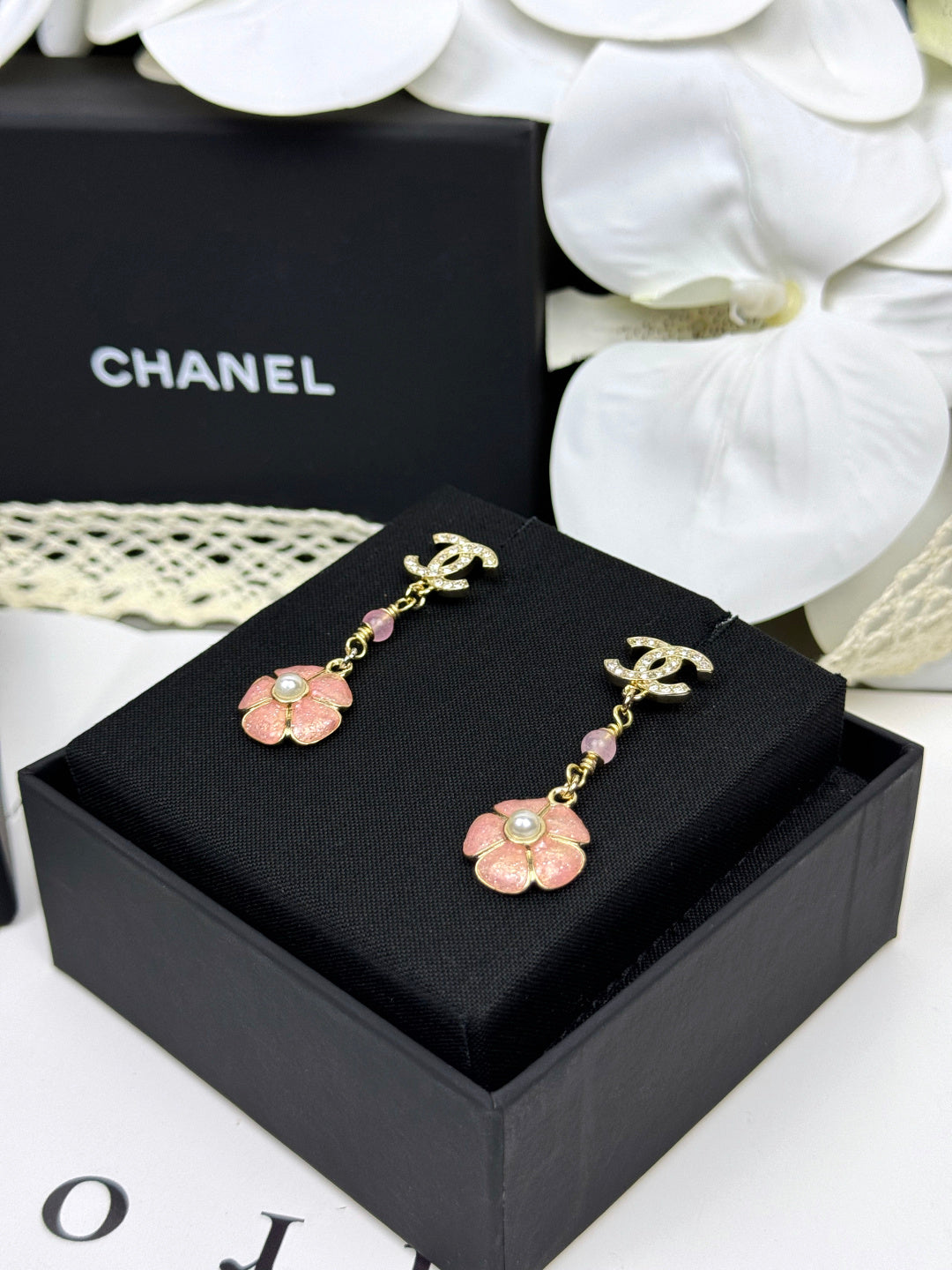 [⭐Hevara Jewelry]26C Pink Camellia Enamel Pendant with Double C Earrings