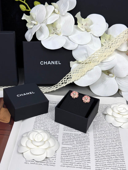[⭐Hevara Jewelry]26C Pink Camellia Pearl Enamel Stud Earrings