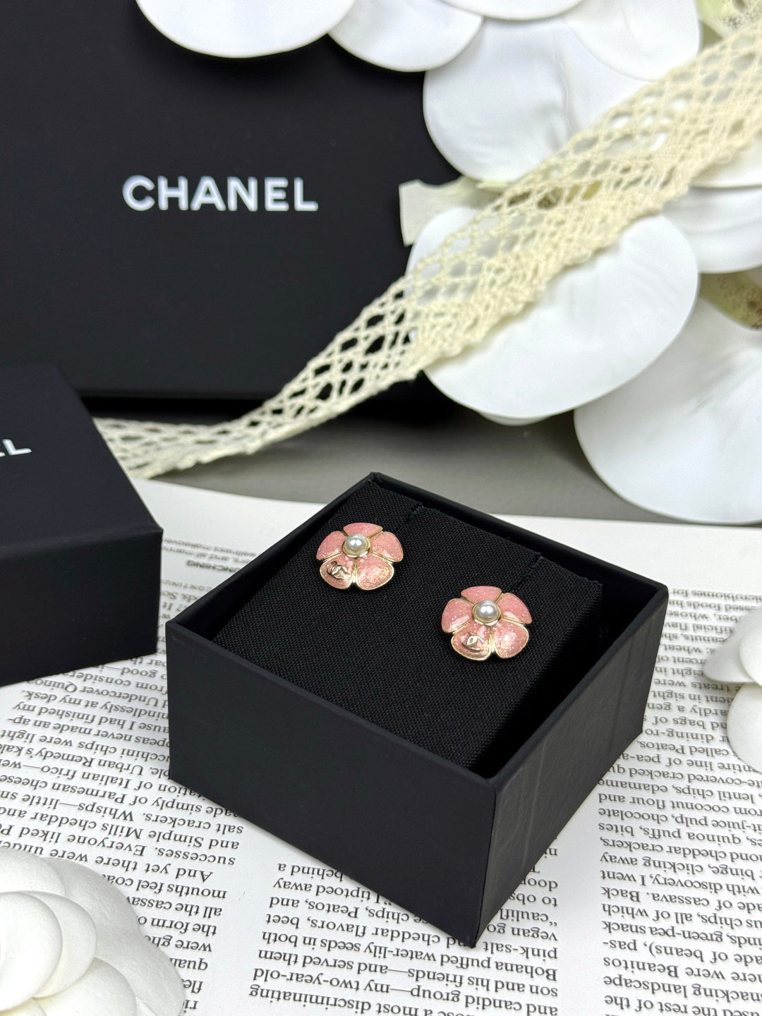 [⭐Hevara Jewelry]26C Pink Camellia Pearl Enamel Stud Earrings