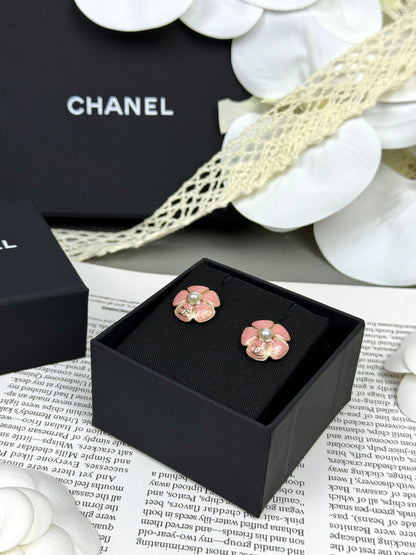 [⭐Hevara Jewelry]26C Pink Camellia Pearl Enamel Stud Earrings
