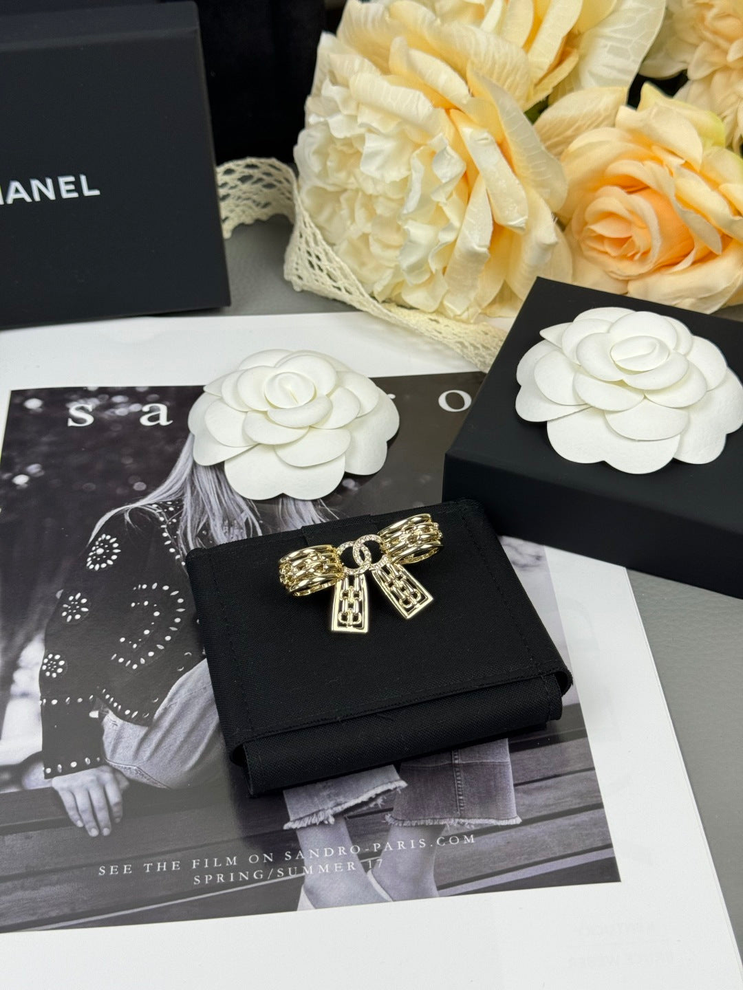 [⭐Hevara Jewelry]25K Hollow Bow Brooch