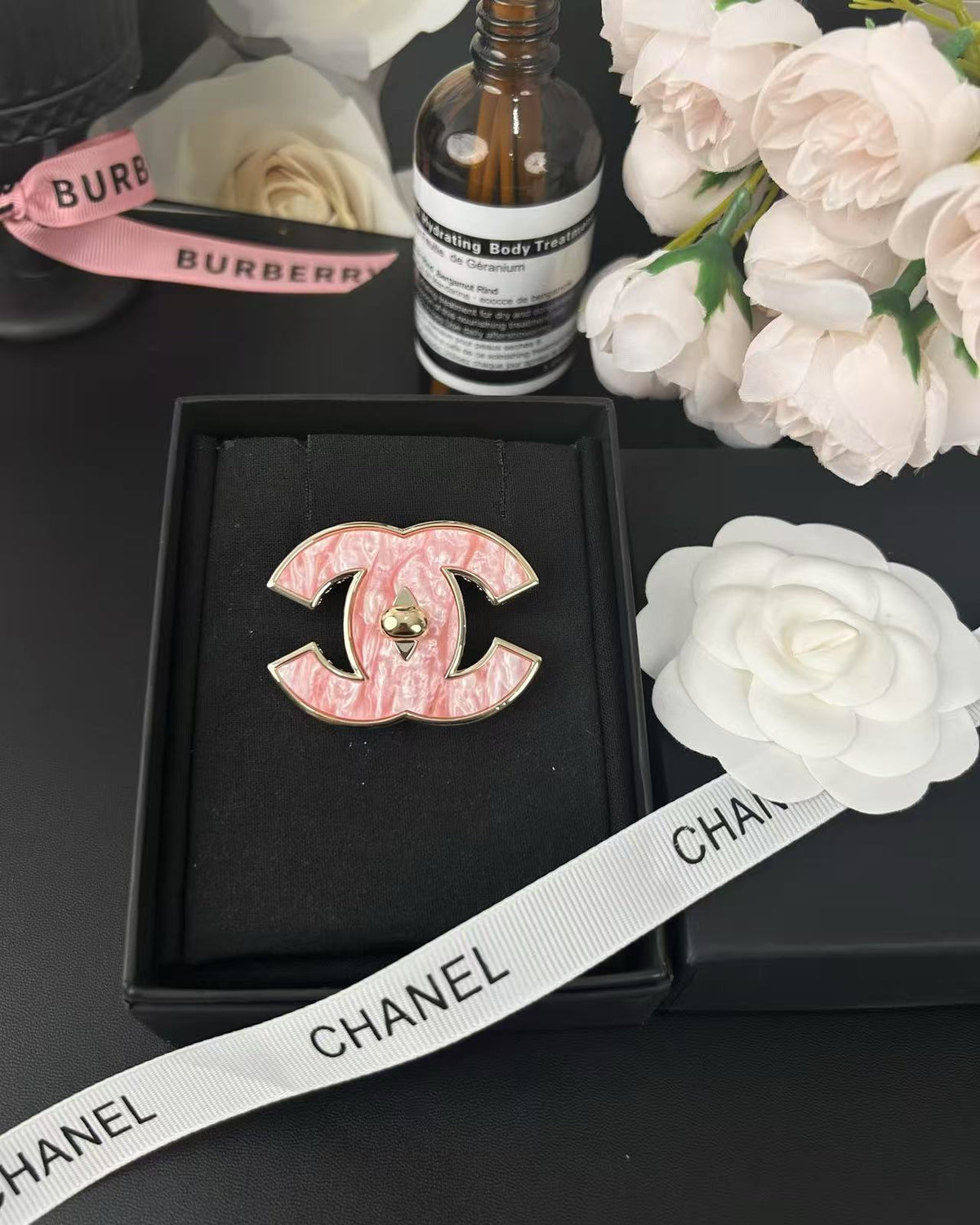 [⭐Hevara Jewelry]Pink Resin Classic Brooch 5cm